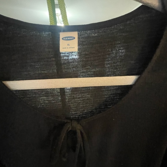 Old navy size xl - Picture 2 of 4